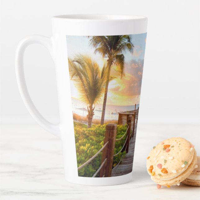 Caneca De Café Latte Caneca de Latte Tropical Boardwalk 17oz (In Situ)