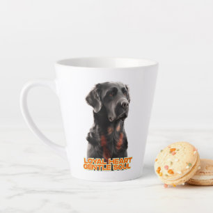 Caneca De Café Latte Cão Negro Elegante - Arte Pet Realista