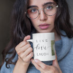 Caneca De Café Latte Casal de Colagem Moderna Foto e Amor ao Vivo Rir P<br><div class="desc">Casal de Colagem Moderna Foto e Amor ao Vivo Rir Presente</div>