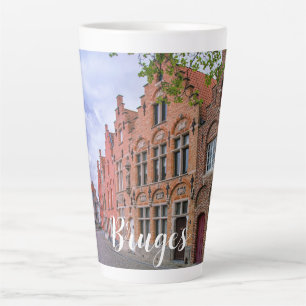 Caneca De Café Latte Casas medievais de tijolos coloridos em Bruges, Bé