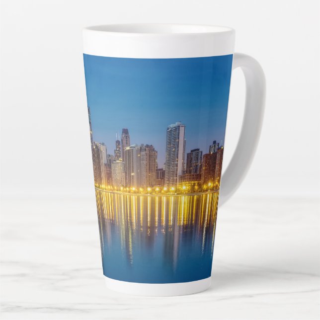 Caneca De Café Latte Chicago Dawn Cityscape (Ângulo direito)