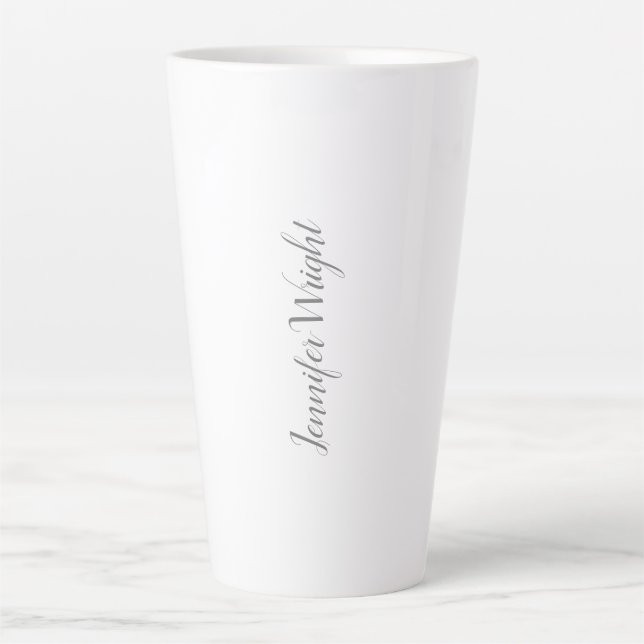 Caneca De Café Latte Cinza de letra profissional mínima branca (Frente)
