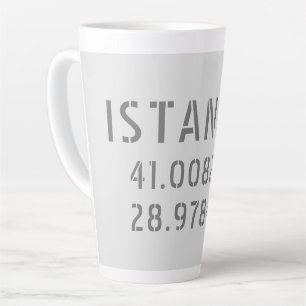 Caneca De Café Latte Coordenadas de Latitude e Longitude em Istambul