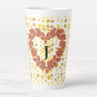 Caneca De Café Latte couronne d'automne sur son lit de feuilles