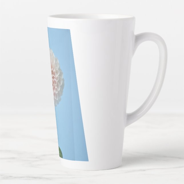 Caneca De Café Latte Dahlia pompom sur fond bleu (Direita)