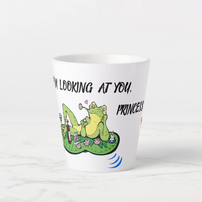 Caneca De Café Latte Dia de os namorados Latino, Sapo Engraçado de Beij (Frente)