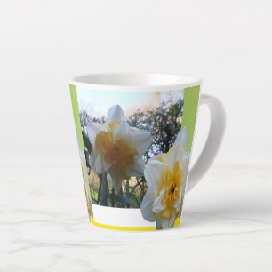 Caneca De Café Latte Doce Desejo Daffodils Design Latte Mug