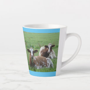 Caneca De Café Latte Duas Vacas Brancas Geladas. Caneta azul