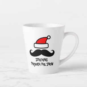 Caneca De Café Latte Encaixar a caneca engraçada de latte na neve