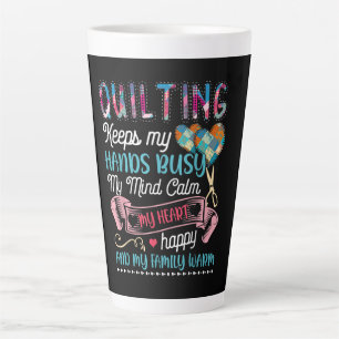 Caneca De Café Latte Encerramento Engraçado Mantém Minhas Mãos Ocupadas