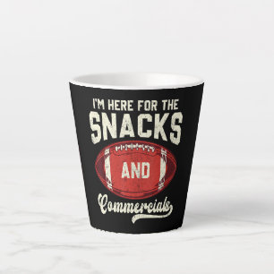 Caneca De Café Latte Estou Aqui Pelos Lanches E Comerciais De Futebol A