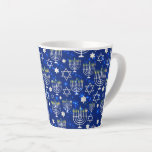 Caneca De Café Latte Estrela Moderna de Hanukkah de David Menorah<br><div class="desc">Este design de feriados de Chanucá apresenta um fundo azul cintilante com menorah e estrela de David Overlay. #hanukkah #chanukah #feriados #sazonal #festivo #moderno #azul #menorah #starofdavid #na moda #elegante #padrão #personalizado #velas #casa #café #café #cafeemugs #cafés #cafés #cafés #prateios #bebekware #cozinha #na moda #elegante #moda #moda #moda #moda #moda...</div>