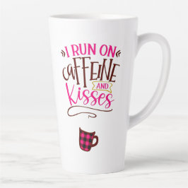Caneca De Café Latte Eu corro no Caffeine e beijo latte mug