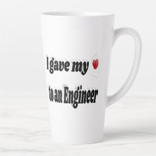 Caneca De Café Latte Eu dei meu coração a um Engenheiro de texto preto