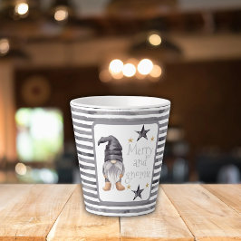 Caneca De Café Latte Farmhouse Winter Watercolor Gnome para o Natal