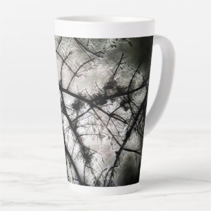 Caneca De Café Latte Fechando em