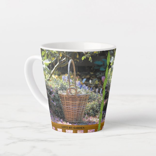 Caneca De Café Latte Flores de jardim Amo meu jardim pessoal (Ângulo esquerdo)