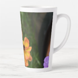Caneca De Café Latte Flores em primavera
