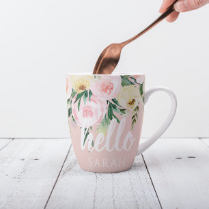 Caneca De Café Latte Flores Rosa Moderno Pastel Alô E Você Chama