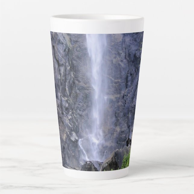 Caneca De Café Latte Fundo de Bridalveil Falls, Yosemite, CA (Frente)
