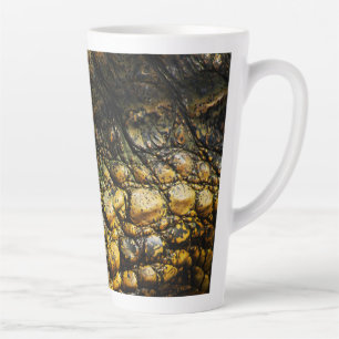Caneca De Café Latte Golden Crocodile Skin Texture Close Up