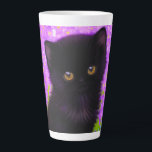 Caneca De Café Latte Gustav Klimt Cat<br><div class="desc">Latte Mug com um gato Gustav Klimt! Este gatinho fluffy fica num campo verde de flores roxas. Um presente perfeito para amantes de gatos e entusiastas de arte austríacos!</div>