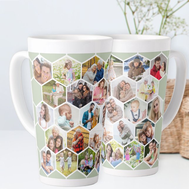 Caneca De Café Latte Hexágono Geométrico Colagem De Fotos 28 Pic Verde (Photo latte mug with 28 of your favorite pics and sage green hexagon honeycomb pattern)