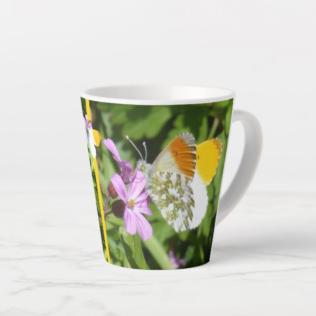 Caneca De Café Latte Lâmina de Design de Borboleta Laranja (Ângulo direito)