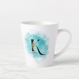 Caneca De Café Latte Letra Elegante Monograma K Flor Dourada Teal