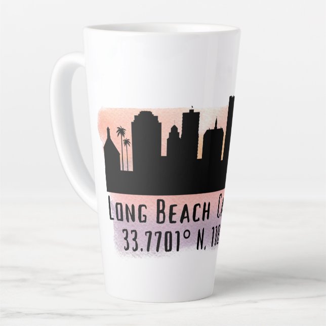Caneca De Café Latte Linha do Skyline Long Beach Latitude e Longitude (Ângulo esquerdo)