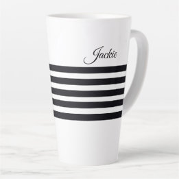 Caneca De Café Latte Listagens Brancas e Pretas Clássicas do Nome Perso