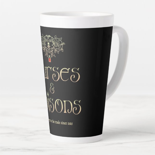 Caneca De Café Latte Maldições e Venenos (Ângulo direito)