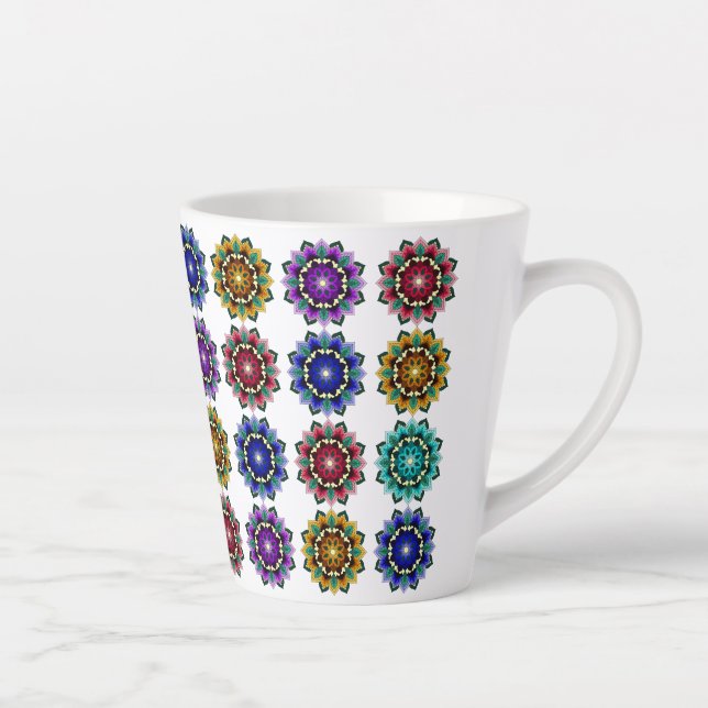 Caneca De Café Latte Mandala em várias cores (Direita)