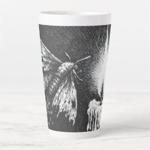 Caneca De Café Latte Mariposa para a Chama — por BurnsInHell