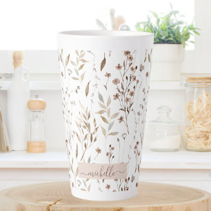Caneca De Café Latte Monograma Flores Silvestres Marrons Delicadas Folh