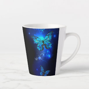 Caneca De Café Latte Morpho Butterfly in the Dark Background