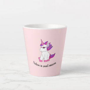 Caneca De Café Latte Mug com um unicórnio fofo com óculos
