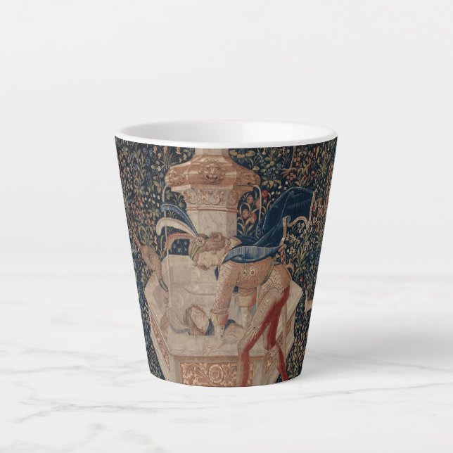 Caneca De Café Latte Narciso no Poço, Tapeçaria Medieval (Frente)
