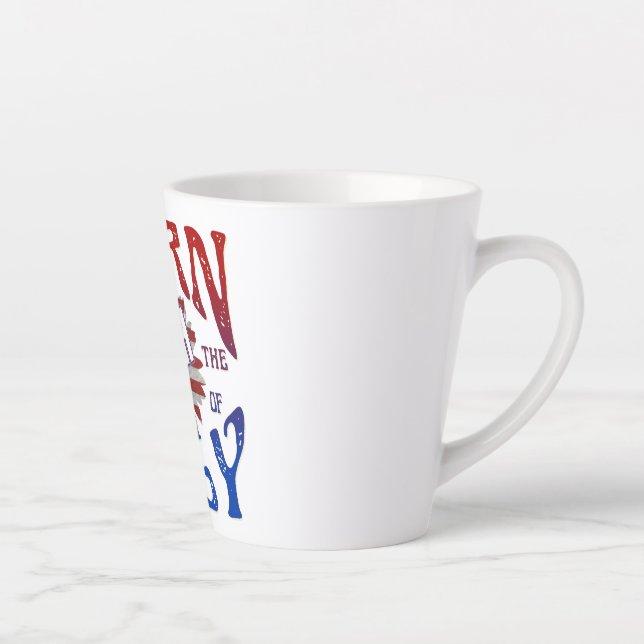 CANECA DE CAFÉ LATTE NASCIDO NO DIA 4 DE JULHO  (Direita)