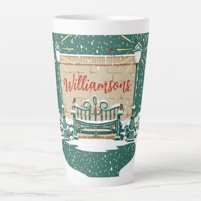 Caneca De Café Latte Natal personalizado da família Snowy Winter Garden (Frente)