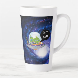 Caneca De Café Latte nave espacial voadora de alienígena no buraco de m