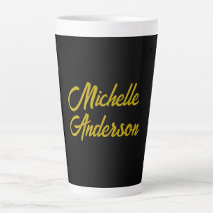 Caneca De Café Latte Nome Escrito à Mão Minimalista Moderno Cor Dourada