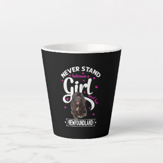 Caneca De Café Latte Nunca fique entre uma garota e sua terra nova