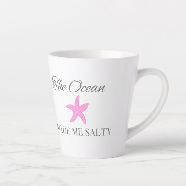 Caneca De Café Latte O Oceano Me Tornou Salgado, Tema de Praia Costeira (Direita)