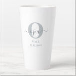 Caneca De Café Latte Opa Elegante Script Monograma Cinza Lateral Branca<br><div class="desc">Uma caneca tardia para uma nova opa ou uma antiga! que você pode personalizar com a data em que eles se tornaram avós. Esta design minimalista de tendências tem uma paleta de cores moderna de duas cinzas de tons e branco. Ele tem um monograma Opa, com a letra inicial O...</div>