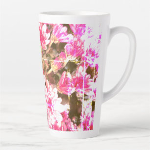 Caneca De Café Latte Padrão de Flor Púrpura – Design Botânico Suave