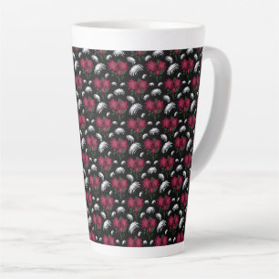 Caneca De Café Latte Padrão Floral Rosa e Branco Elegante