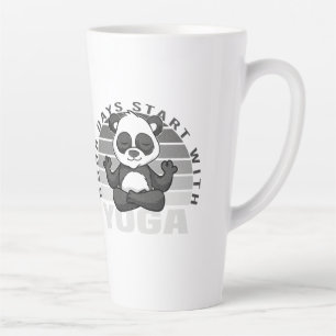 Caneca De Café Latte Panda engraçada fazendo ioga. poses engraçadas de