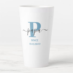 Caneca De Café Latte Papa Elegante Script Monograma Blue Latte Mug