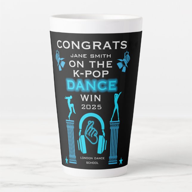 Caneca De Café Latte Parabéns vencedores da competição de dança do K-Po (Frente)